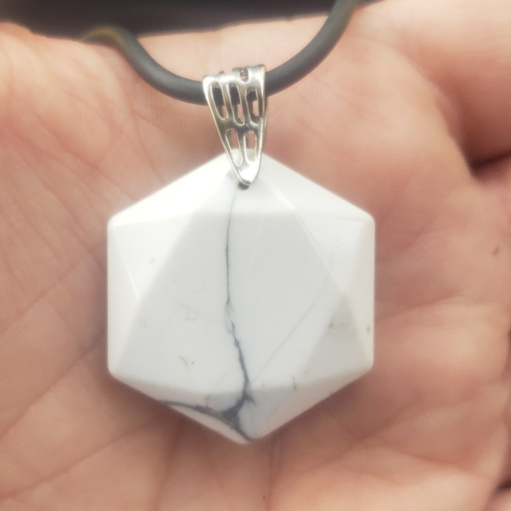 White howlite Stone necklace